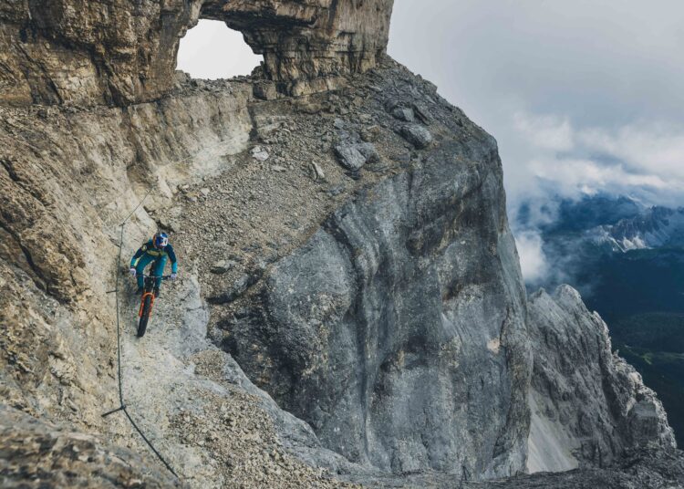 Gee Atherton’s Ridgeline IV: The Dolomites – Where Gravity Takes a Hike ????